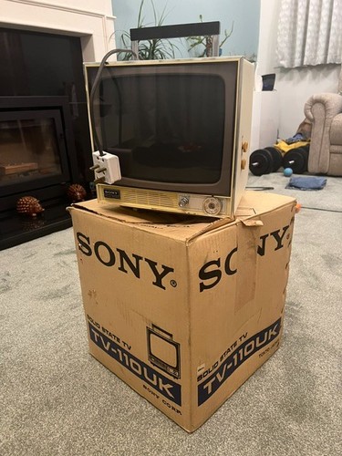 Vintage sony portable black - 'vintage',