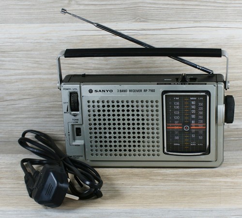 Sanyo 7160 vintage portable - vintage,