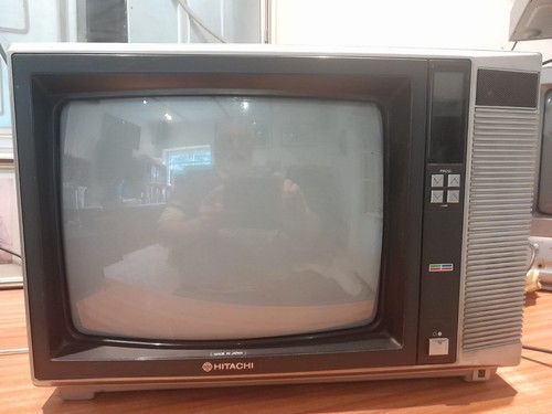 Hitachi crt portable - hitachi,